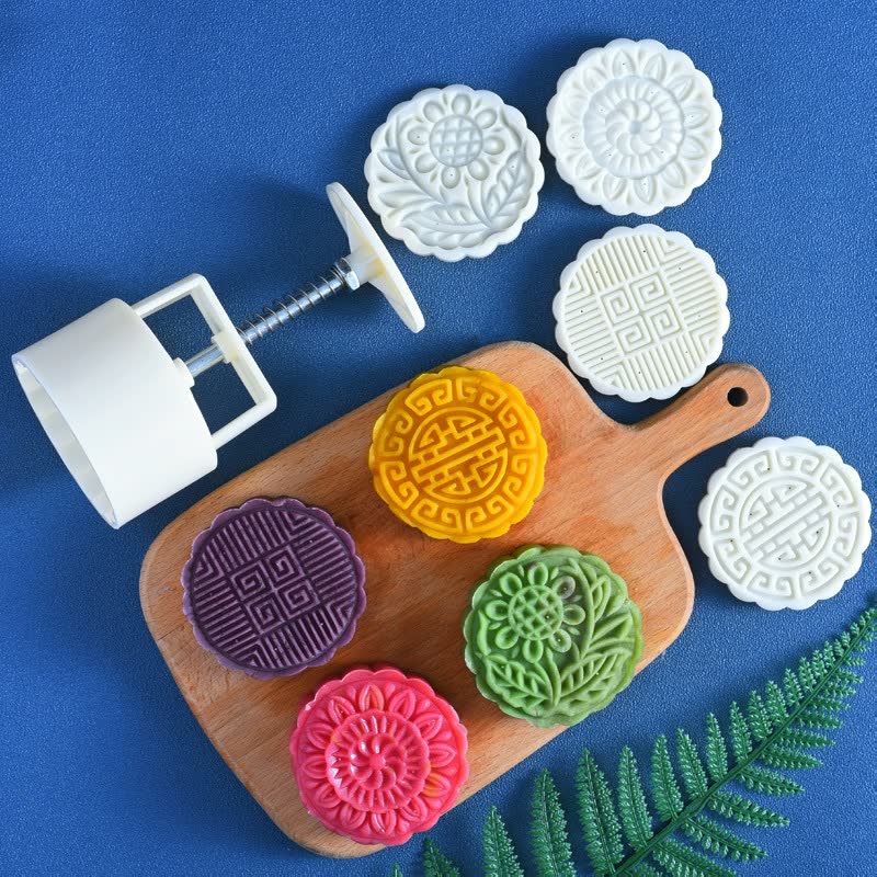 Cake Mid-Autumn Mooncake Mould Round 125 Grams 4 Slices Square Embossed Baking Tools Plastic Moon Cake Mould